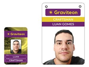 cracha-em-pvc-personalizado-graviteon